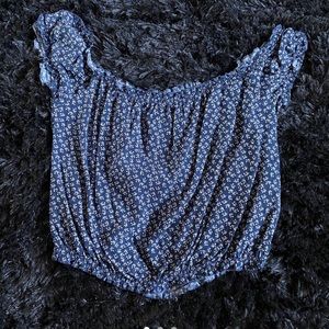 BRANDY MELVILLE OFF THE SHOULDER CROP TOP